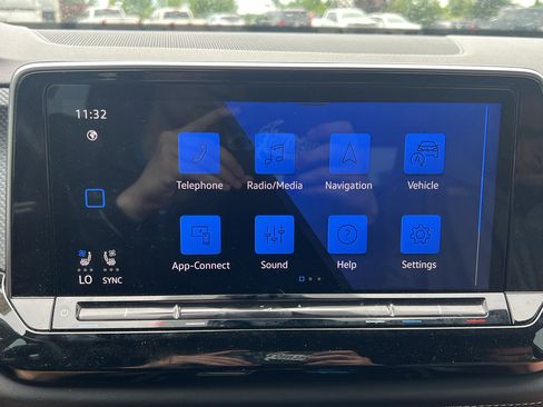Used 2024 Volkswagen Atlas Cross Sport SEL Premium R-Line AWD/4WD image 12