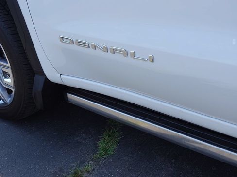 Used 2024 GMC Sierra 1500 Denali w/ Denali Reserve Package AWD/4WD image 14
