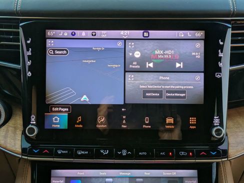 Used 2023 Jeep Grand Wagoneer Series III image 22