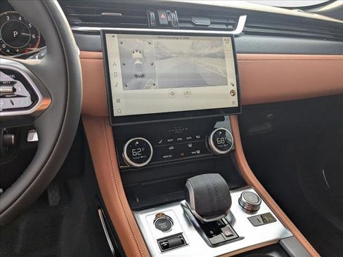 New 2026 Jaguar F-PACE R-Dynamic S image 12