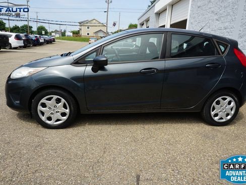 Used 2011 Ford Fiesta SE FWD image 4