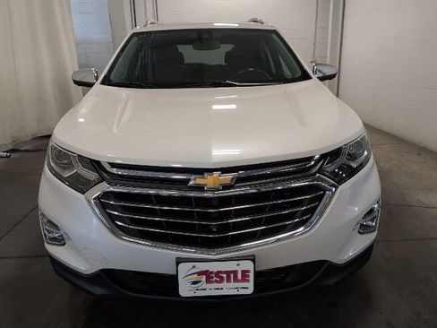 Used 2019 Chevrolet Equinox Premier AWD/4WD image 2