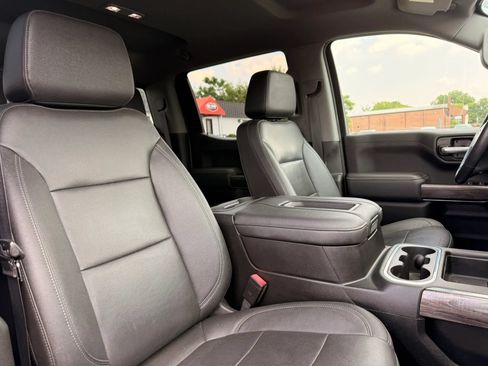 Used 2021 Chevrolet Silverado 1500 LTZ AWD/4WD image 32