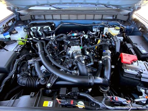 New 2025 Ford Bronco Outer Banks image 16