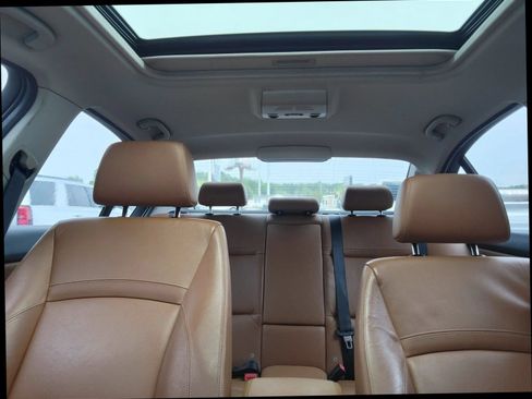 Used 2011 BMW 335i Sedan RWD image 16
