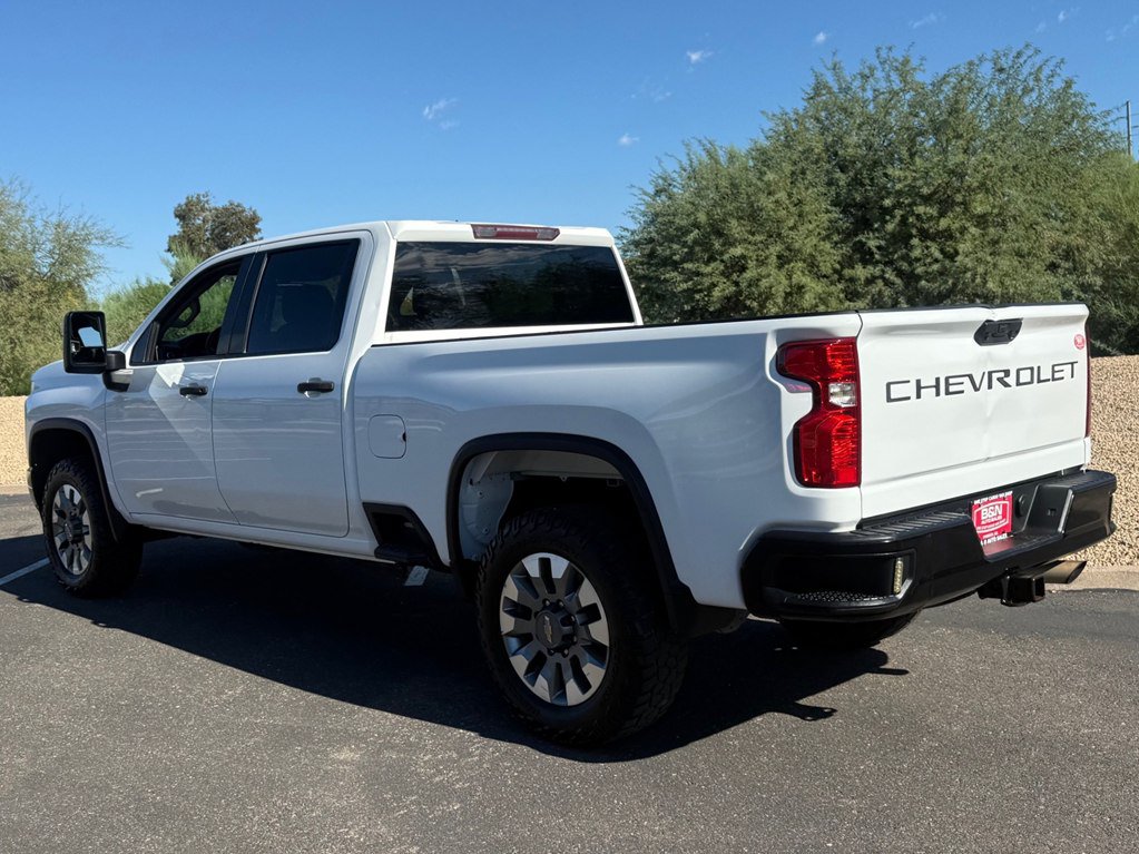Used 2022 Chevrolet Silverado 2500 Custom w/ Custom Value Package AWD/4WD image 3