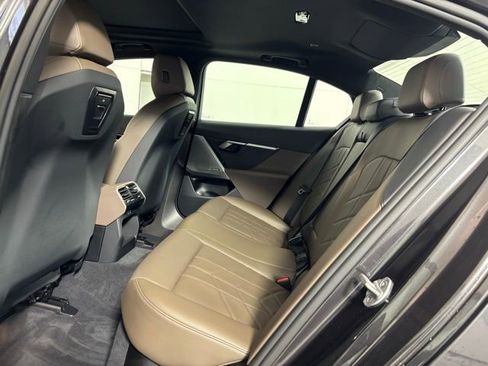 Used 2024 BMW 530i xDrive w/ Premium Package AWD/4WD image 19