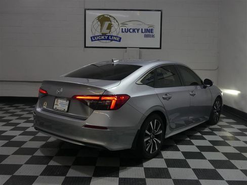 Used 2023 Honda Civic EX image 10