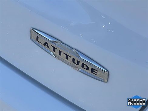 Used 2024 Jeep Compass Latitude image 34