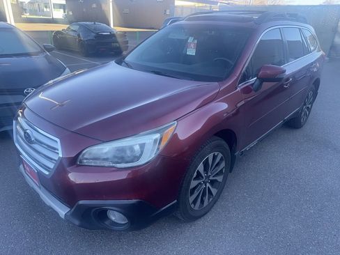 Used 2015 Subaru Outback 3.6R Limited image 2