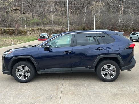 Certified 2025 Toyota RAV4 XLE image 15