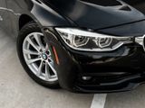 Used 2018 BMW 320i xDrive Sedan w/ Convenience Package image 3