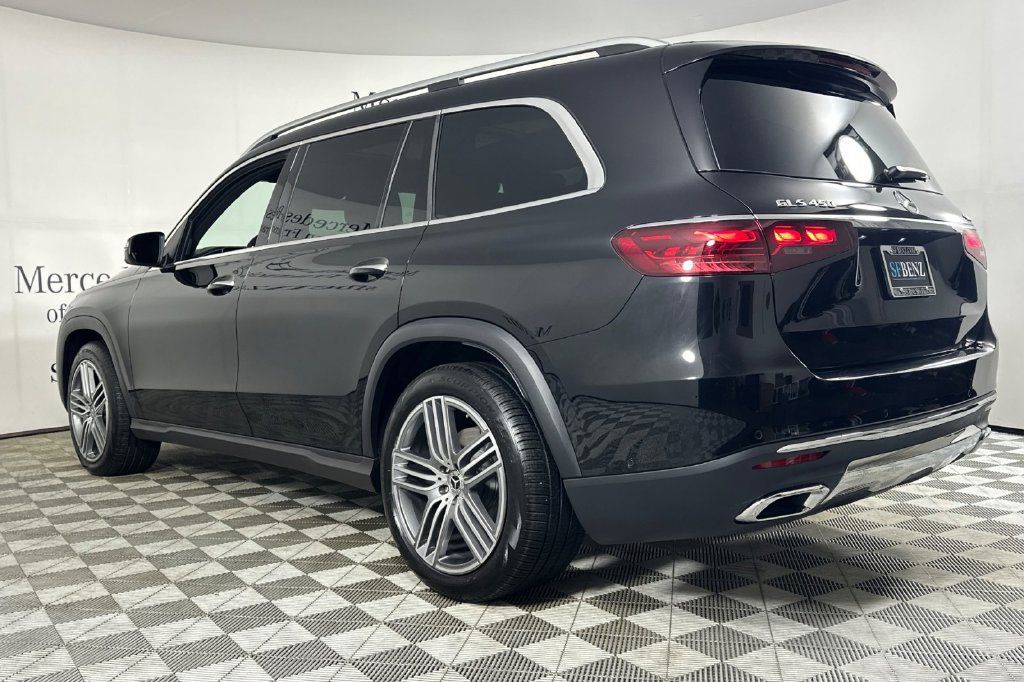 Certified 2026 Mercedes-Benz GLS 450 4MATIC image 7