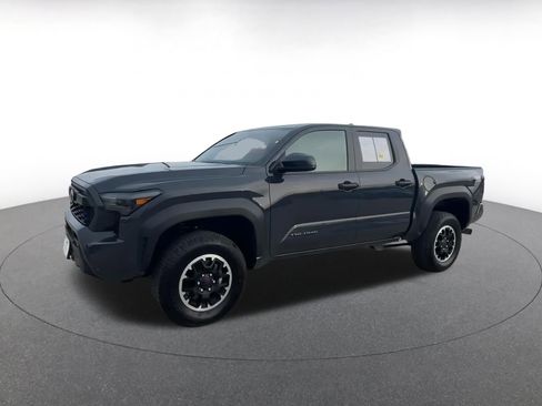 Used 2025 Toyota Tacoma TRD Off-Road image 7