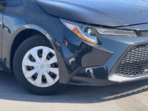 Used 2022 Toyota Corolla L image 2