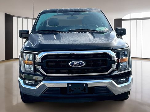 Used 2023 Ford F150 XLT image 2