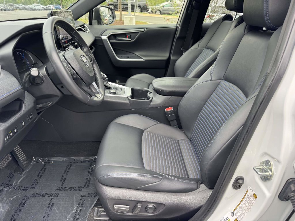 Used 2023 Toyota RAV4 XSE w/ XSE Grade Weather Package AWD/4WD image 10