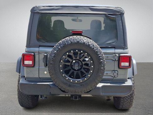 Certified 2020 Jeep Wrangler Sport AWD/4WD image 5