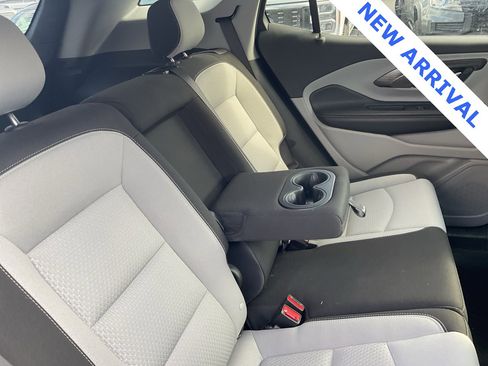 Used 2023 GMC Terrain SLE w/ Driver Convenience Package image 33