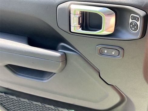 New 2025 Jeep Gladiator Sport image 30