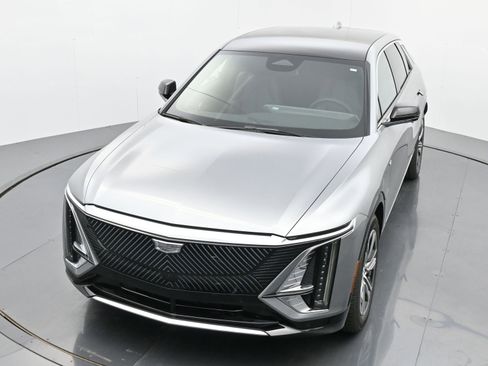 New 2025 Cadillac Lyriq Luxury image 23