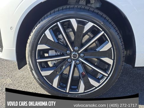 Used 2026 Volvo XC60 T8 Ultra w/ Protection Package Premier AWD/4WD image 12