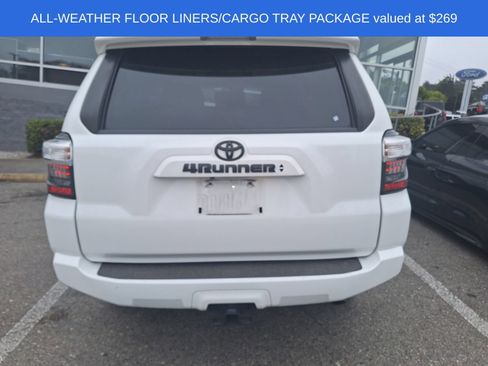 Used 2020 Toyota 4Runner SR5 Premium AWD/4WD image 7