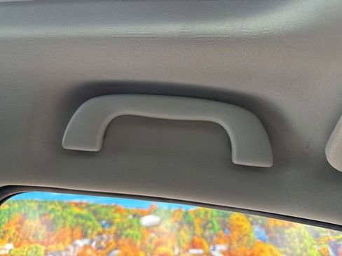 Used 2021 Subaru Forester Premium image 34