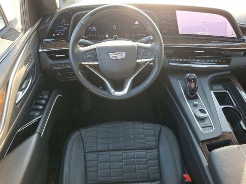 Used 2023 Cadillac Escalade Premium Luxury Platinum image 13
