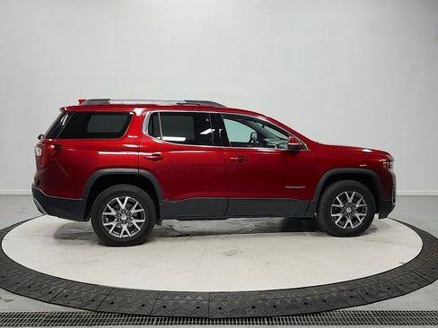 Used 2023 GMC Acadia SLT FWD image 8