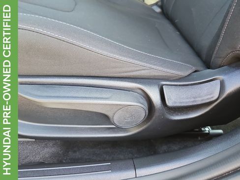 Certified 2025 Hyundai Elantra SEL w/ Cargo Package image 31