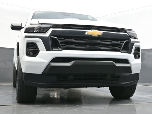 Used 2023 Chevrolet Colorado LT w/ LT Convenience Package III AWD/4WD image 38
