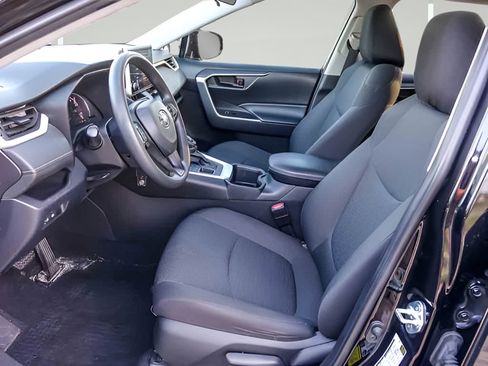 Certified 2024 Toyota RAV4 LE AWD/4WD image 10