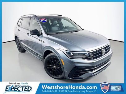 Used 2022 Volkswagen Tiguan SE R-Line