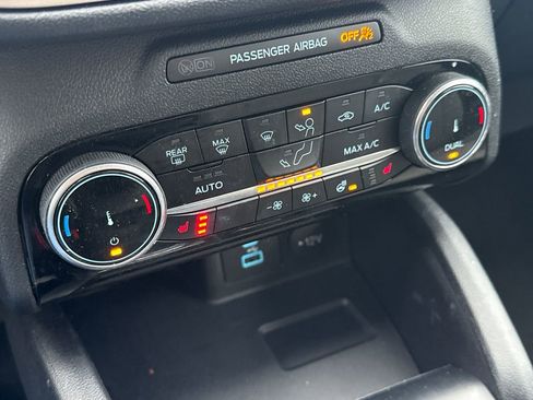 Used 2022 Ford Escape SE w/ Convenience Package image 40