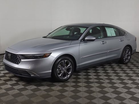 Used 2024 Honda Accord EX image 8