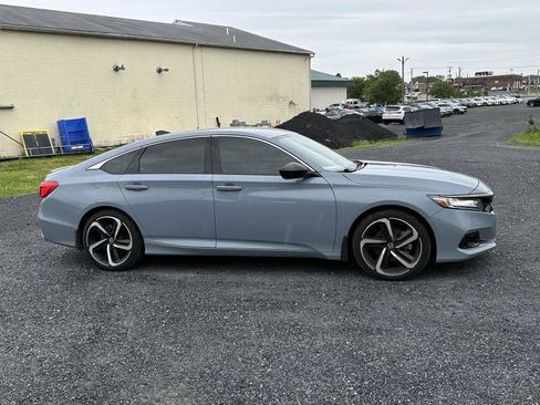 Used 2022 Honda Accord Sport image 9