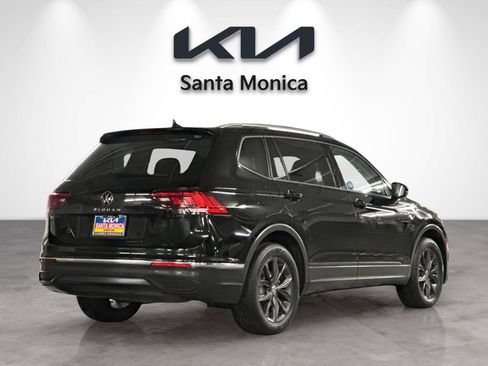 Used 2022 Volkswagen Tiguan SE image 6