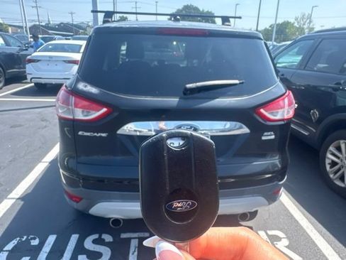 Used 2013 Ford Escape SEL AWD/4WD image 16