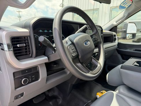 Used 2023 Ford F350 XL w/ Snow Plow Prep Package AWD/4WD image 10