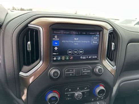 Used 2022 Chevrolet Silverado 2500 High Country w/ Technology Package image 9