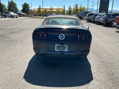 Used 2013 Ford Mustang GT RWD image 5