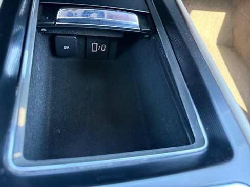 Used 2022 Lincoln Corsair AWD w/ Premium Package image 27