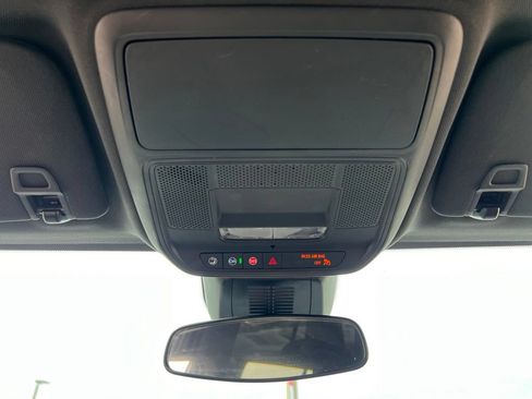 Used 2025 Chevrolet Equinox LT AWD/4WD image 31
