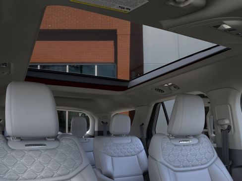 New 2026 Ford Explorer Platinum w/ LUX Leather Package AWD/4WD image 22
