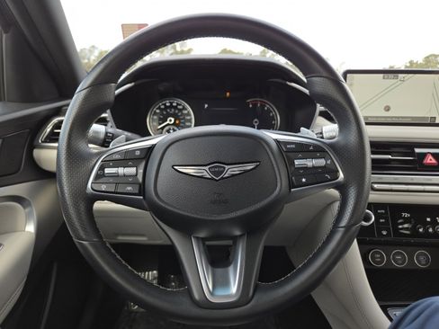 Used 2025 Genesis G70 2.5T AWD/4WD image 28