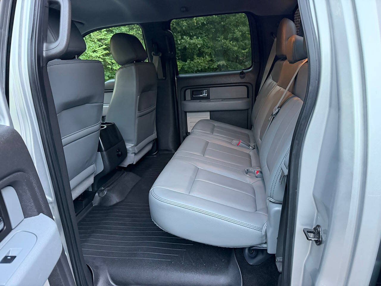 Used 2014 Ford F150 XLT w/ Equipment Group 302A Luxury AWD/4WD image 20