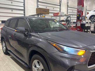 Used 2021 Toyota Highlander L video 2