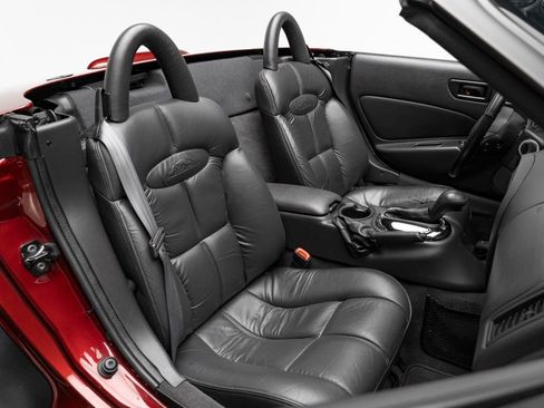 Used 2002 Chrysler Prowler image 43