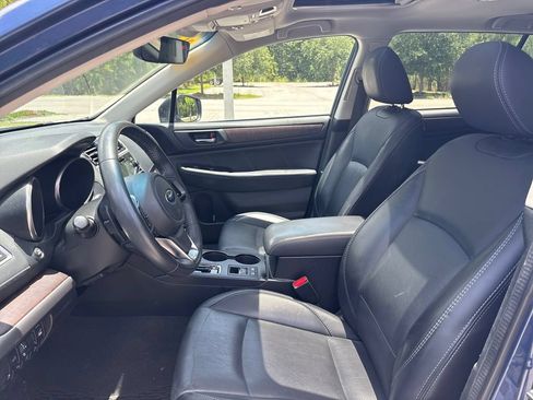 Used 2019 Subaru Outback 2.5i Limited AWD/4WD image 4